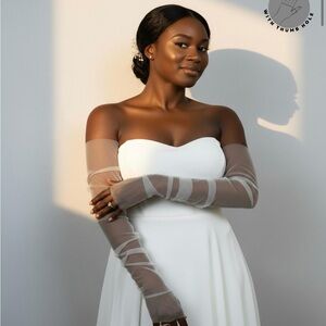 Ivory Bridal Gloves with Thumb Holes